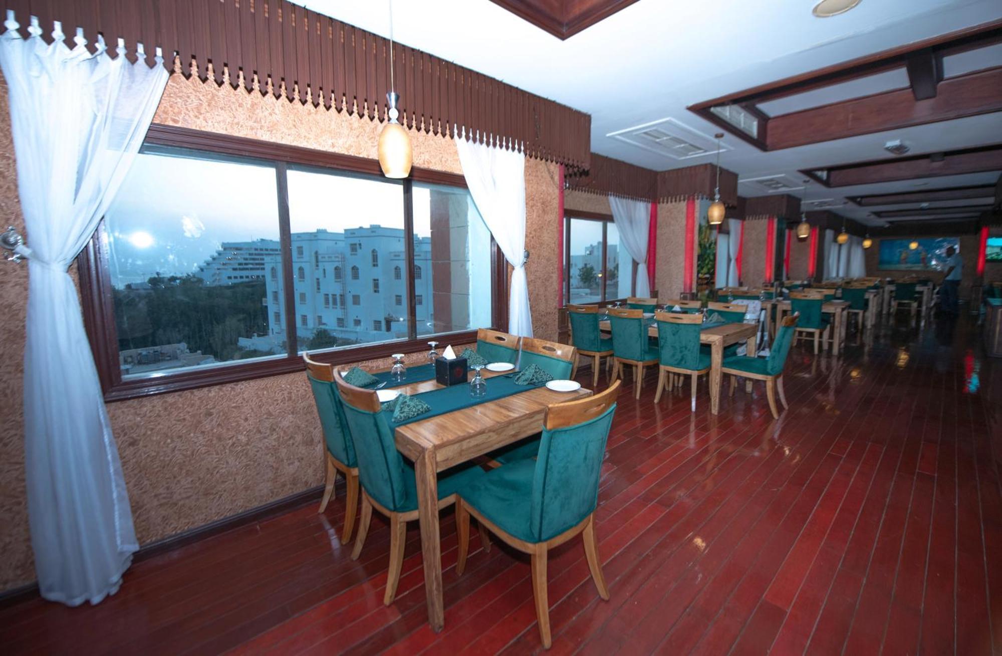 Ramee Guestline Hotel Maskat