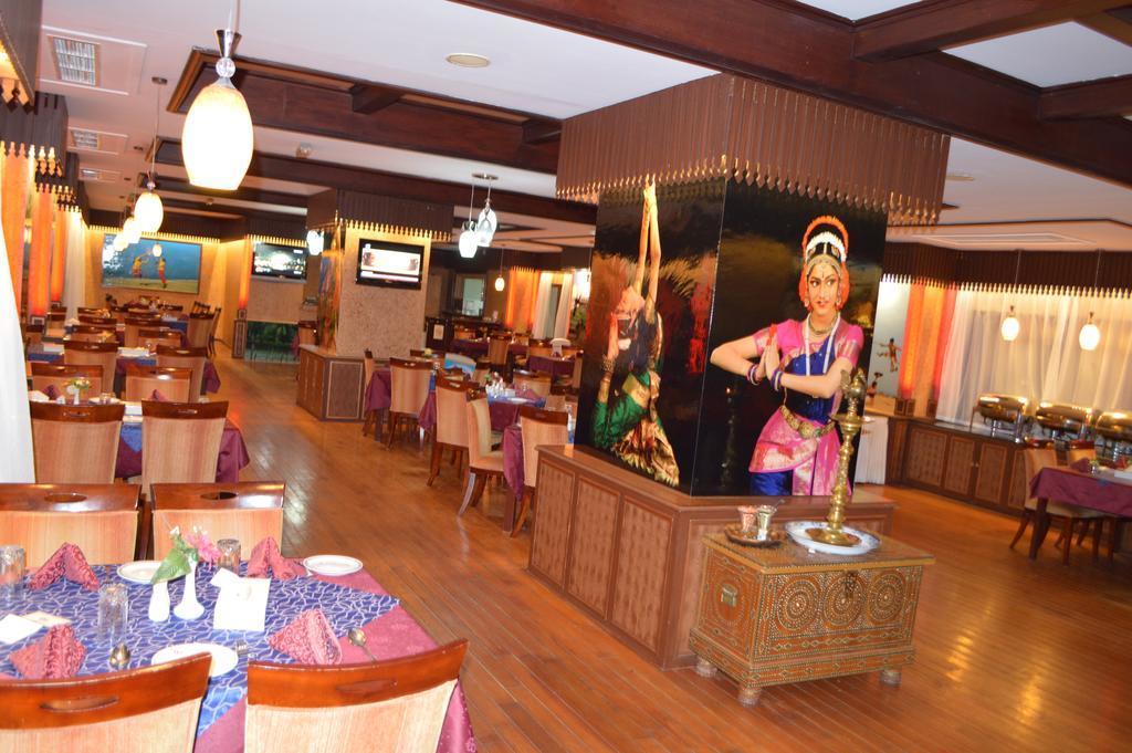 Ramee Guestline होटल